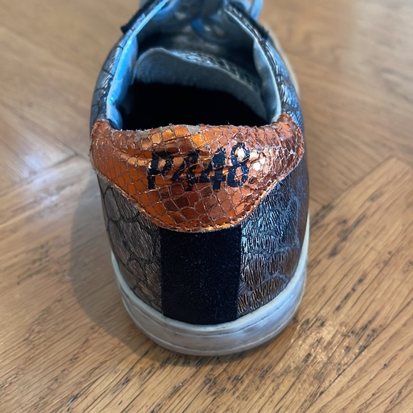 P448 Women’s Metallic patterned sneakers - Picture 2 of 5